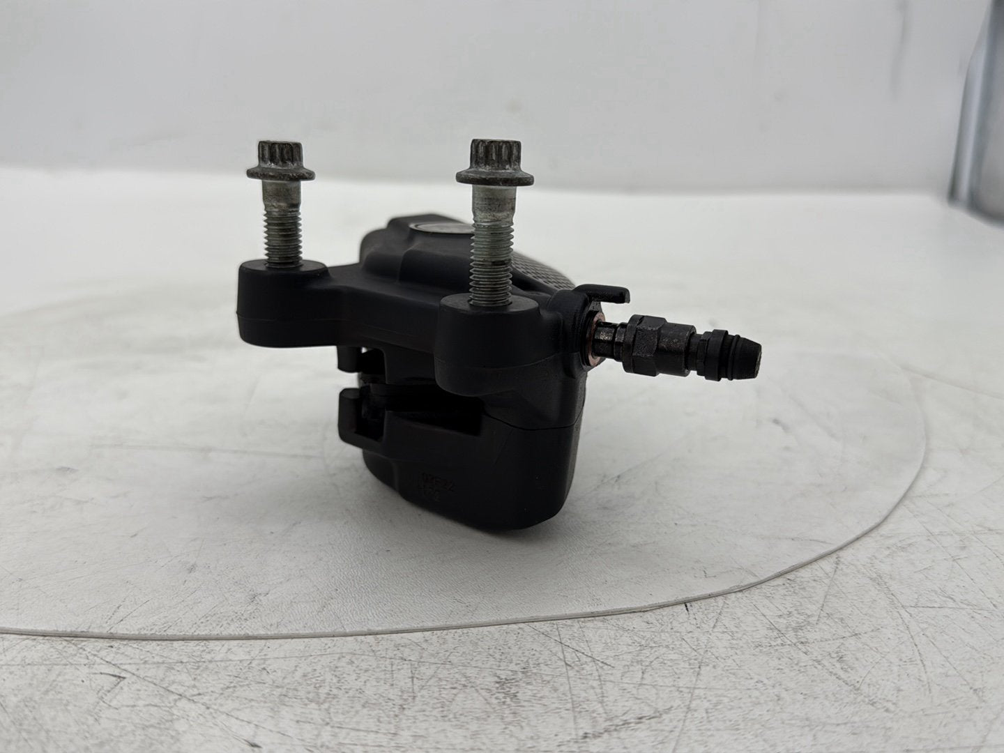 2008 Harley Electra Glide Touring Ultra FLHTCUI OEM Front Right 1 Brake Caliper