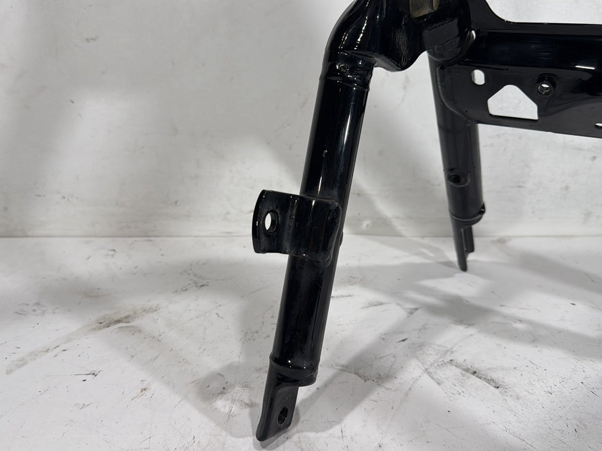 2015 Harley Electra Glide Ultra Low OEM Rear Sub Frame Rail Bar 48079-09BHP