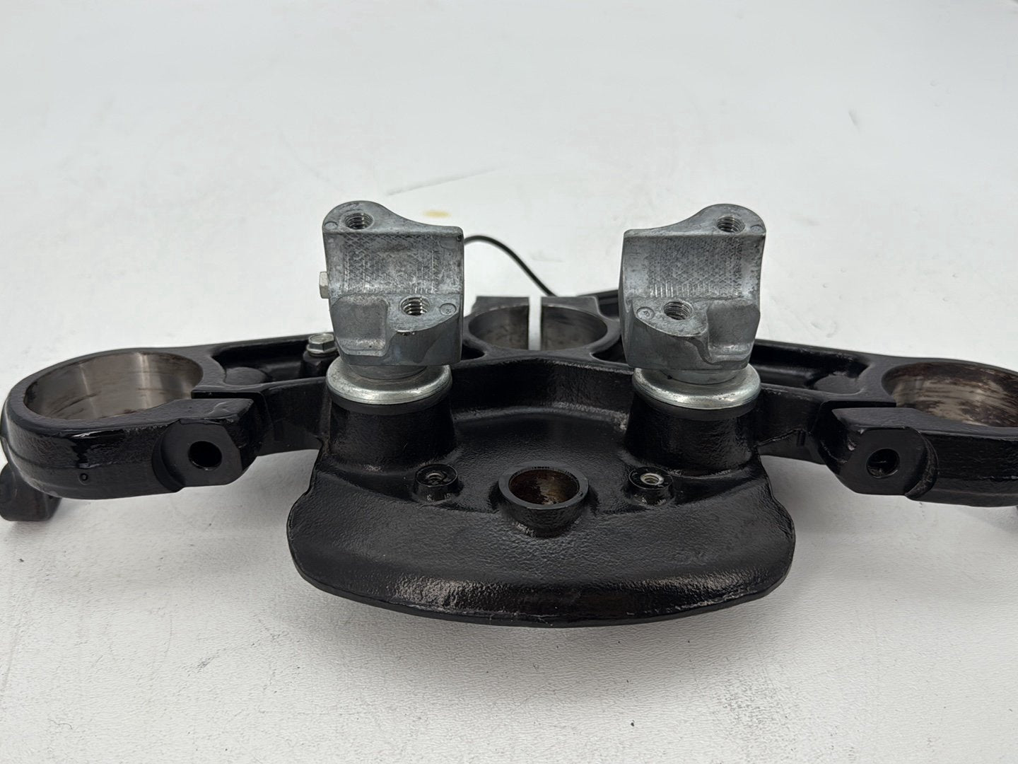 2014 Harley Electra Glide Touring CVO Screamin Eagle OEM Front Fork Upper Triple Tree Clamps