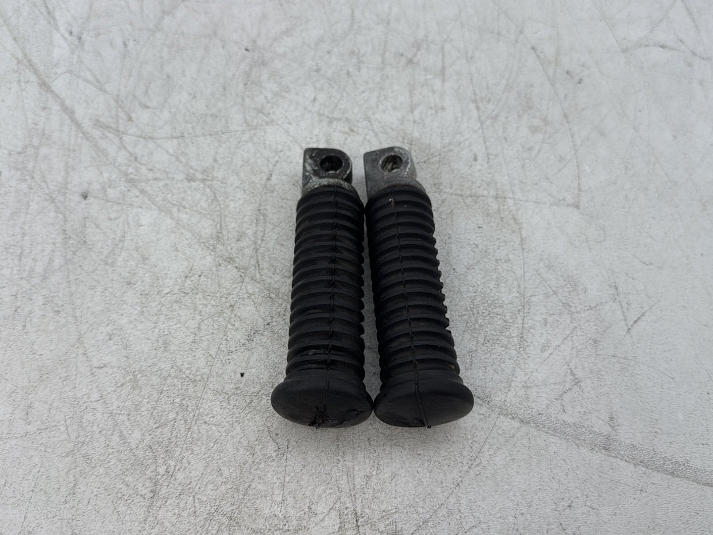 2013 Harley Heritage Softail Classic FLSTC OEM Left & Right Step Foot Rest Pegs