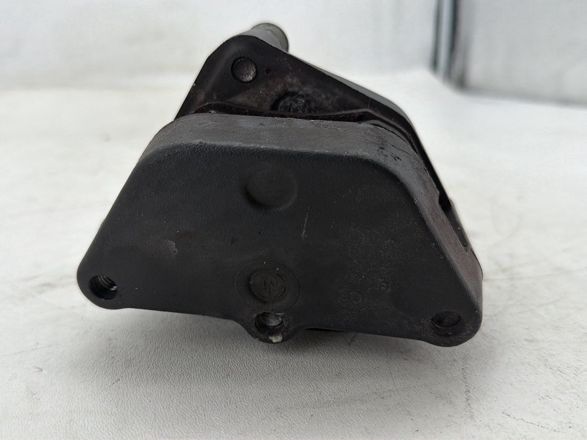 2006 Harley Electra Glide Touring Ultra FLHTCUI OEM Front Left 1 Brake Caliper