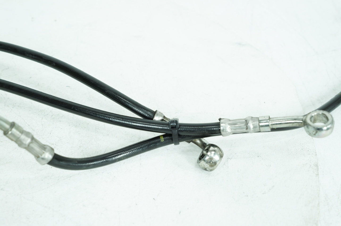 2016 - 2025 Harley-Davidson Touring Street Glide Front Brake Hose Line Pipe NON-abs 41800174