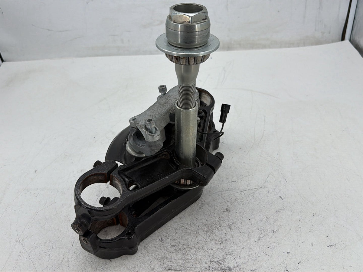 2015 Harley Electra Glide Ultra Front Fork Triple Tree OEM Upper Lower Parts