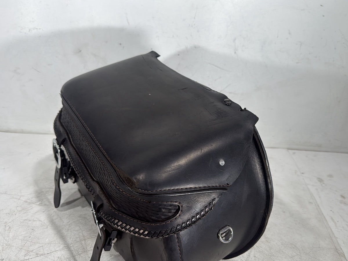 2015 Harley Softail Deluxe FLSTN OEM Rear Right 1 Saddlebag Luggage Leather