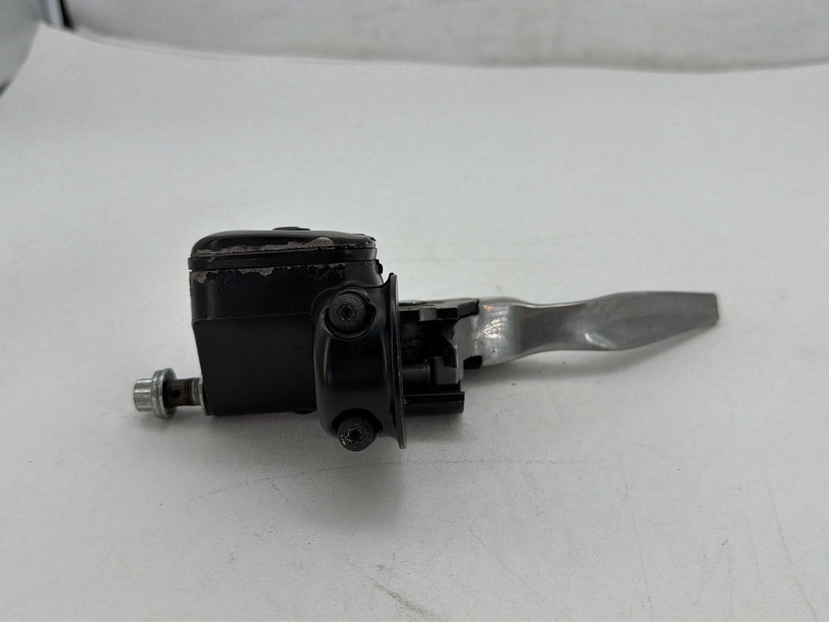 2011 Harley Heritage Softail Classic OEM Front Right Brake Lever Master Cylinder