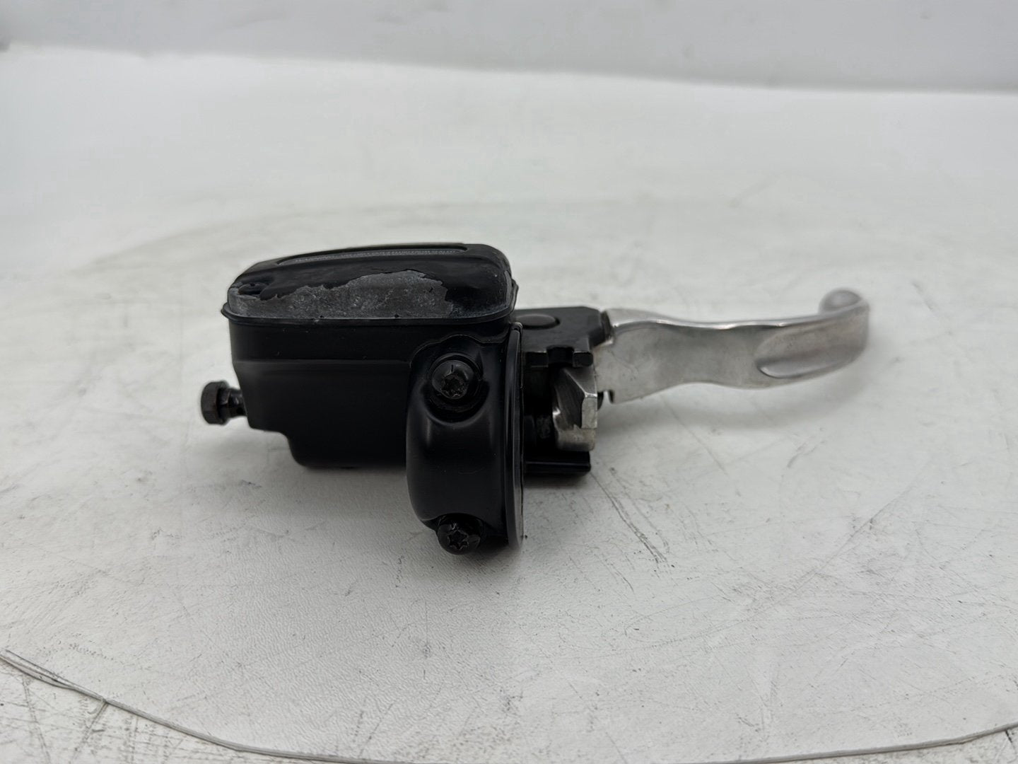 2008 Harley Electra Glide Touring Ultra FLHTCUI OEM Front Right Brake Lever Master Cylinder
