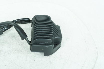 1999 - 2006 Harley-Davidson Dyna Super Glide Voltage Regulator Rectifier   	74631-06