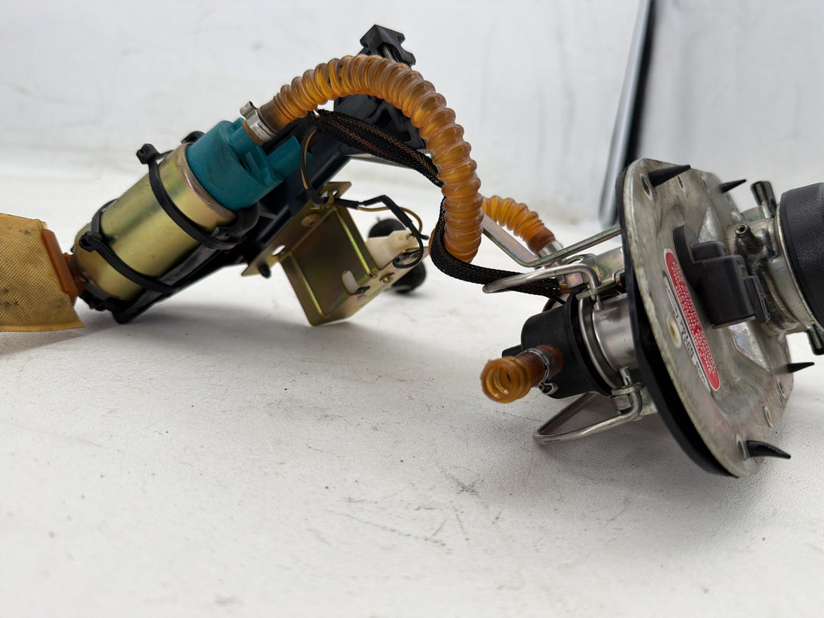 03 Harley Electra Glide Touring Ultra OEM Fuel Pump Gas Gasoline Petrol Sending