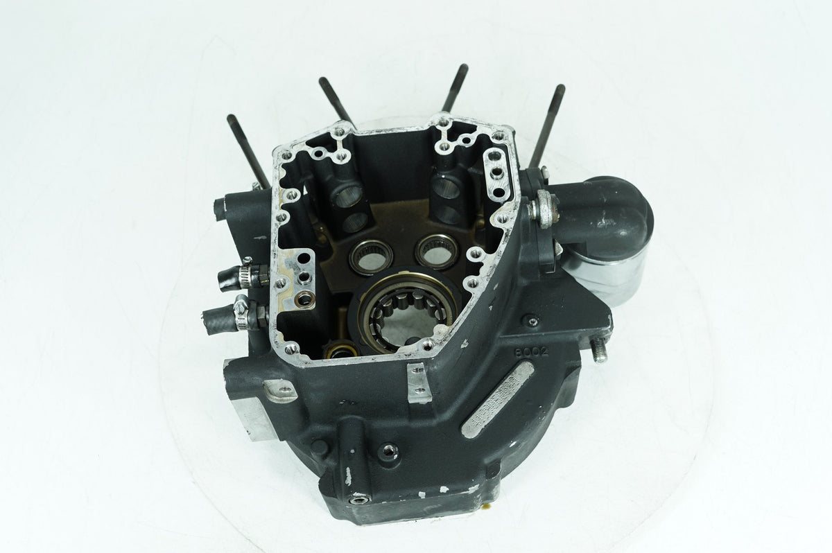 1999 - 2006 Harley-Davidson Touring Road King Crankcase Shaft Engine Motor Cover 24630-99