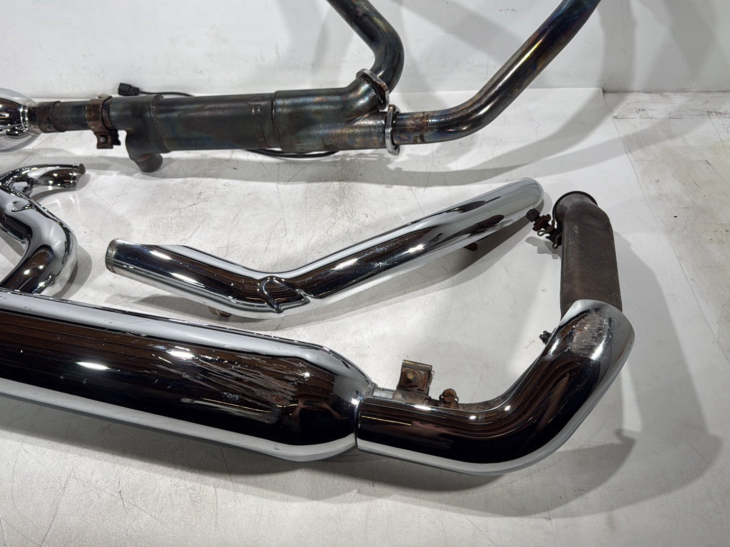 2011 Harley Street Glide Touring FLHX OEM Exhaust Header Pipes Muffler