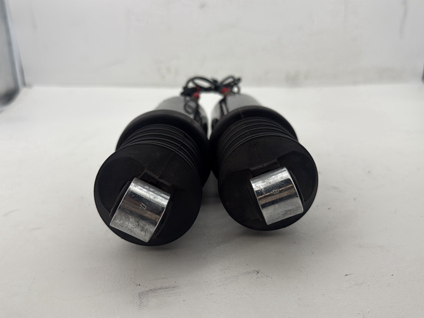 2011 Harley Road King Touring FLHRC Classic OEM Rear Left Right Shock Absorbers