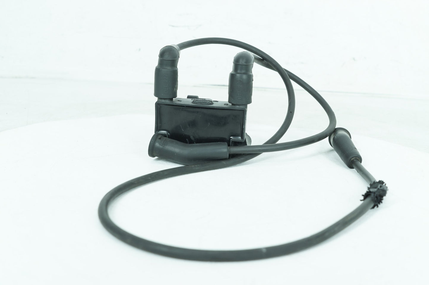 2007 - 2012 Harley-Davidson Touring Road Glide Ignition Coil Spark Plugs Cable 31696-07A
