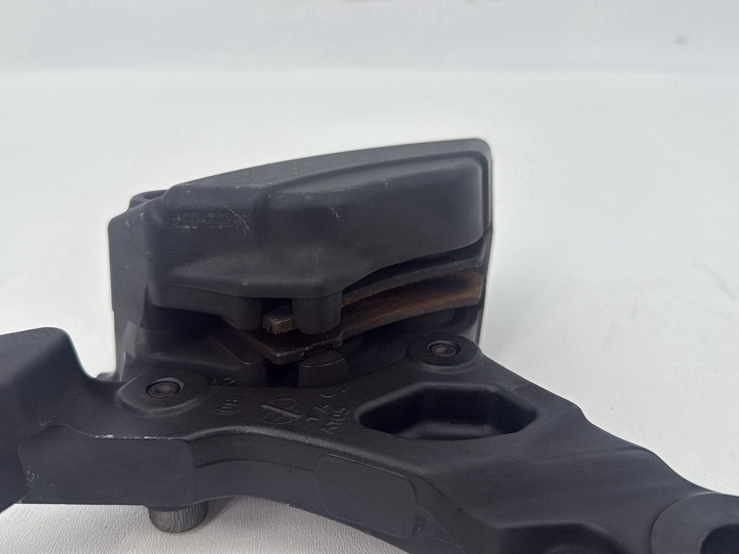 2007 - 2011 Harley-Davidson Touring Street Glide Rear Back Brake Caliper w/ Bracket 	44080-08B