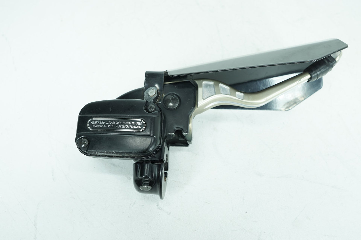 2007 - 2013 Harley-Davidson Touring Electra Glide Ultra Front Right Brake Lever Master Cylinder 44551-08B