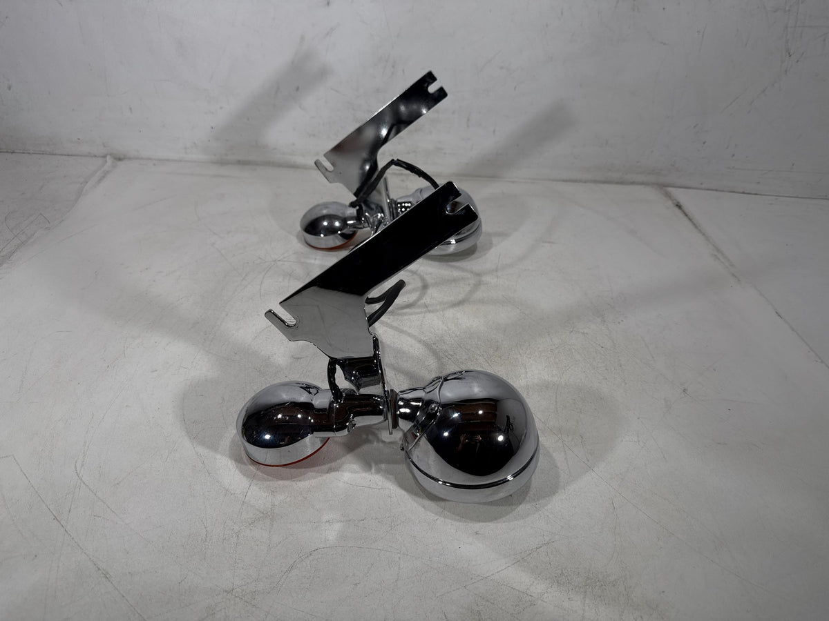 2002 Harley Electra Glide Touring OEM Front Turn Signal Indicators Aux Light Bar