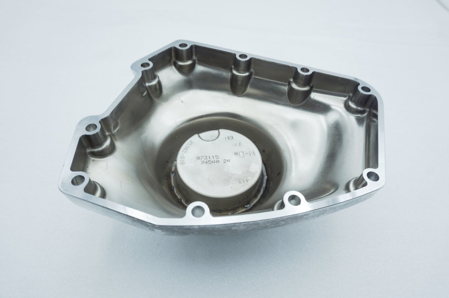 2007 - 2011 Harley-Davidson Touring Electra Glide Crankcase Shaft Engine Motor Cover 25362-01B