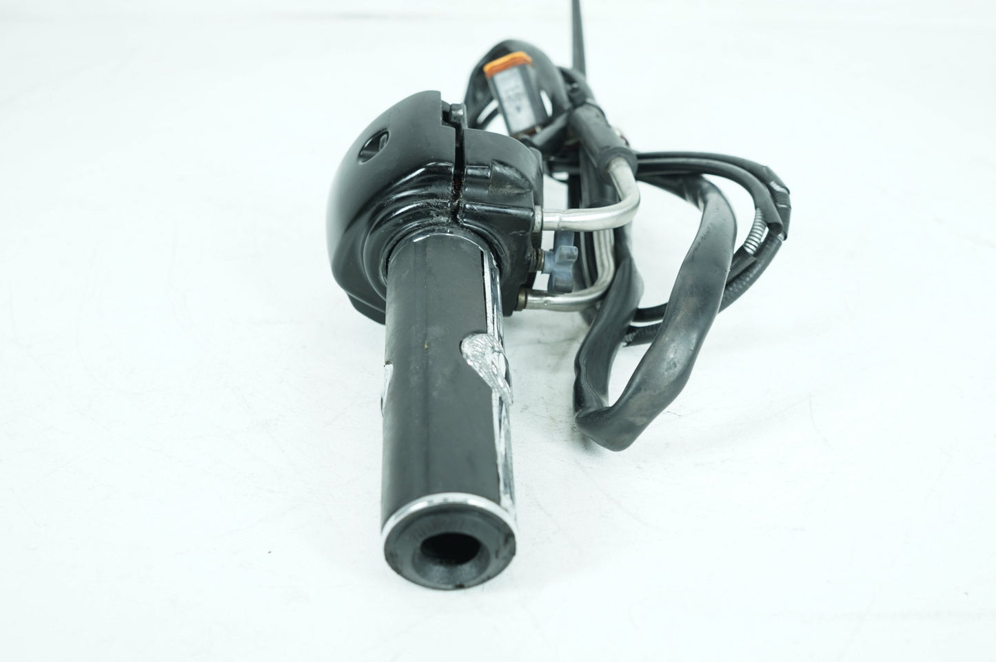 1999 - 2006 Harley-Davidson Softail Standard Right Engine Start Kill Switches Controls 71589-96B
