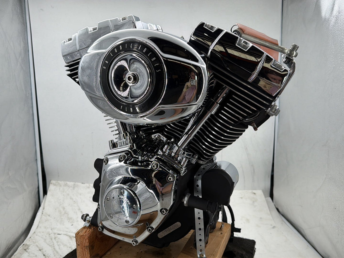 2010 Harley Street Glide Touring FLHX OEM EFI Twin Cam 96 Engine Motor 8K