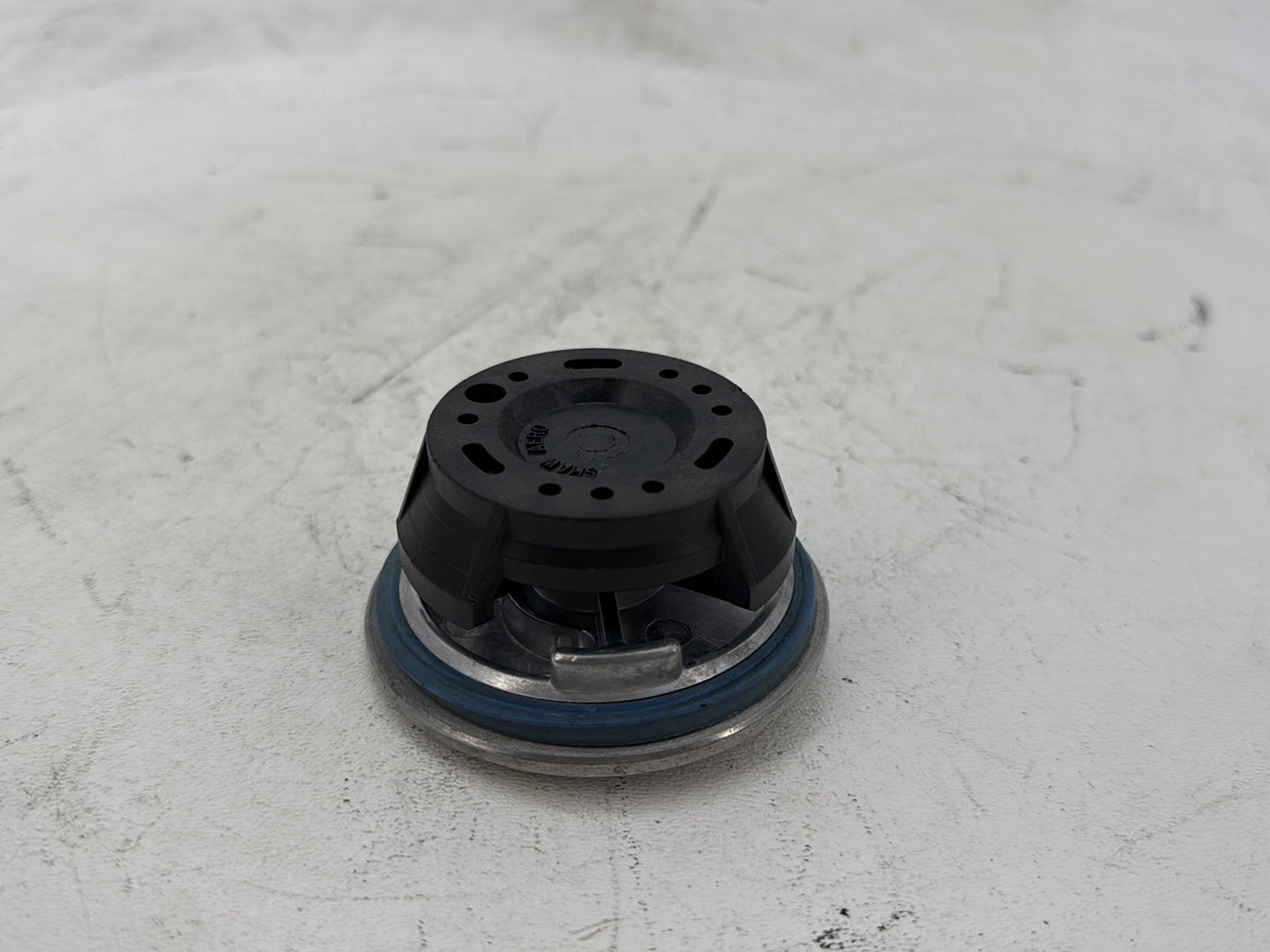 2006 Harley Dyna Super Glide Custom FXDCI OEM Fuel Gas Tank Cap Bushing Hub