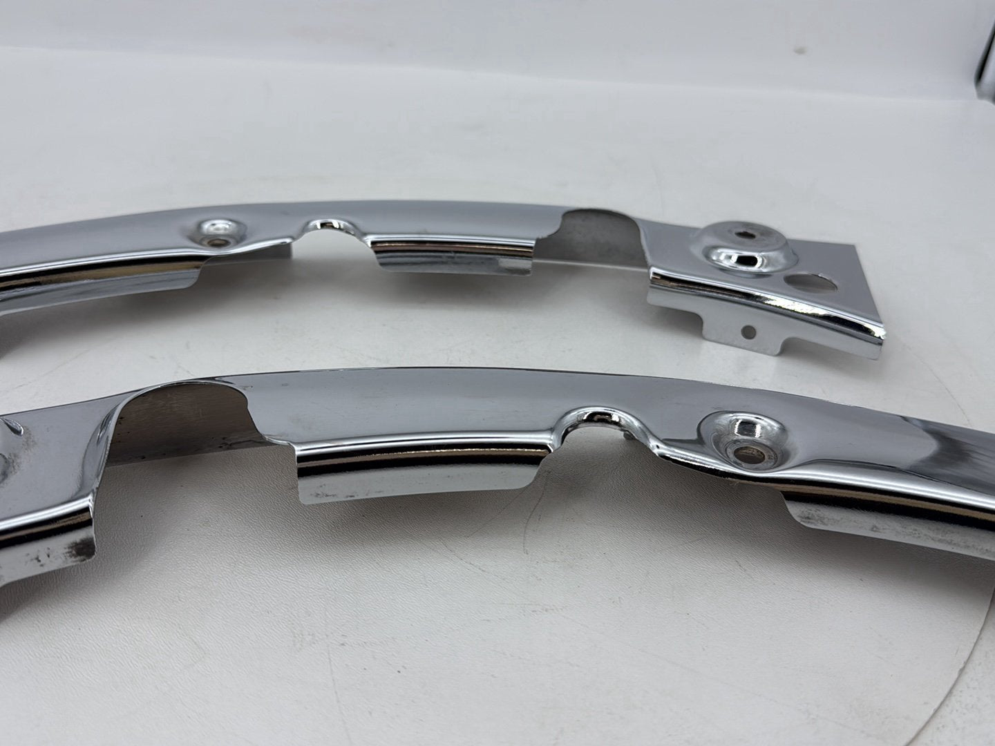 2007 - 2011 Harley-Davidson Touring Electra Glide Ultra Rear Left Right Fender Struts Bracket 47526-09