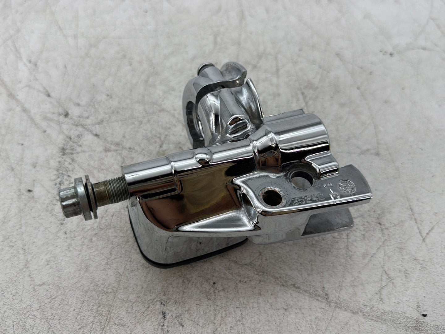 2003 Harley Dyna Wide Glide FXDWG OEM Front Brake Lever Master Cylinder Reservoir