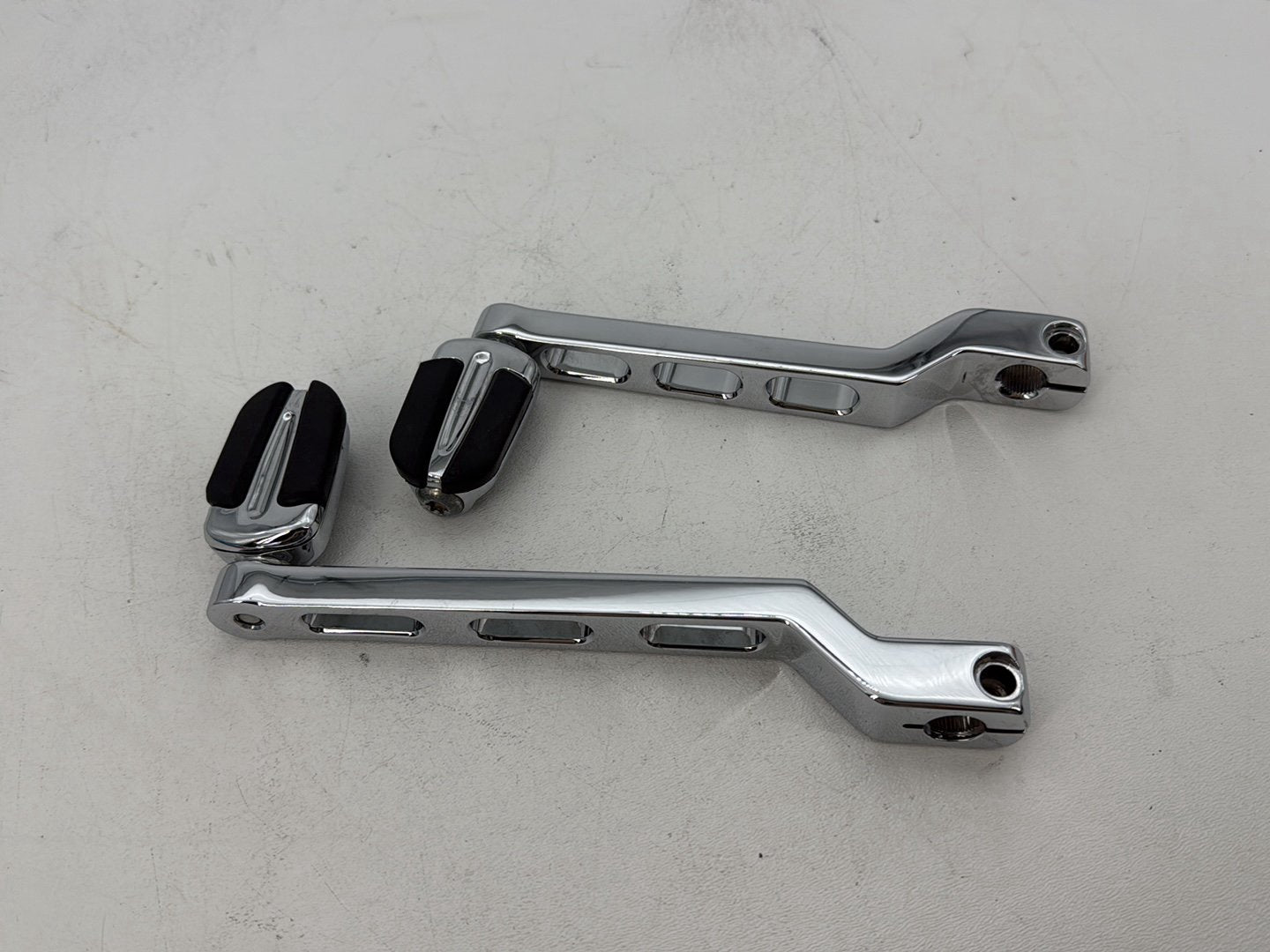 2014 Harley Electra Glide Touring CVO Screamin Eagle OEM Gear Shifter Lever Pedal Pedals