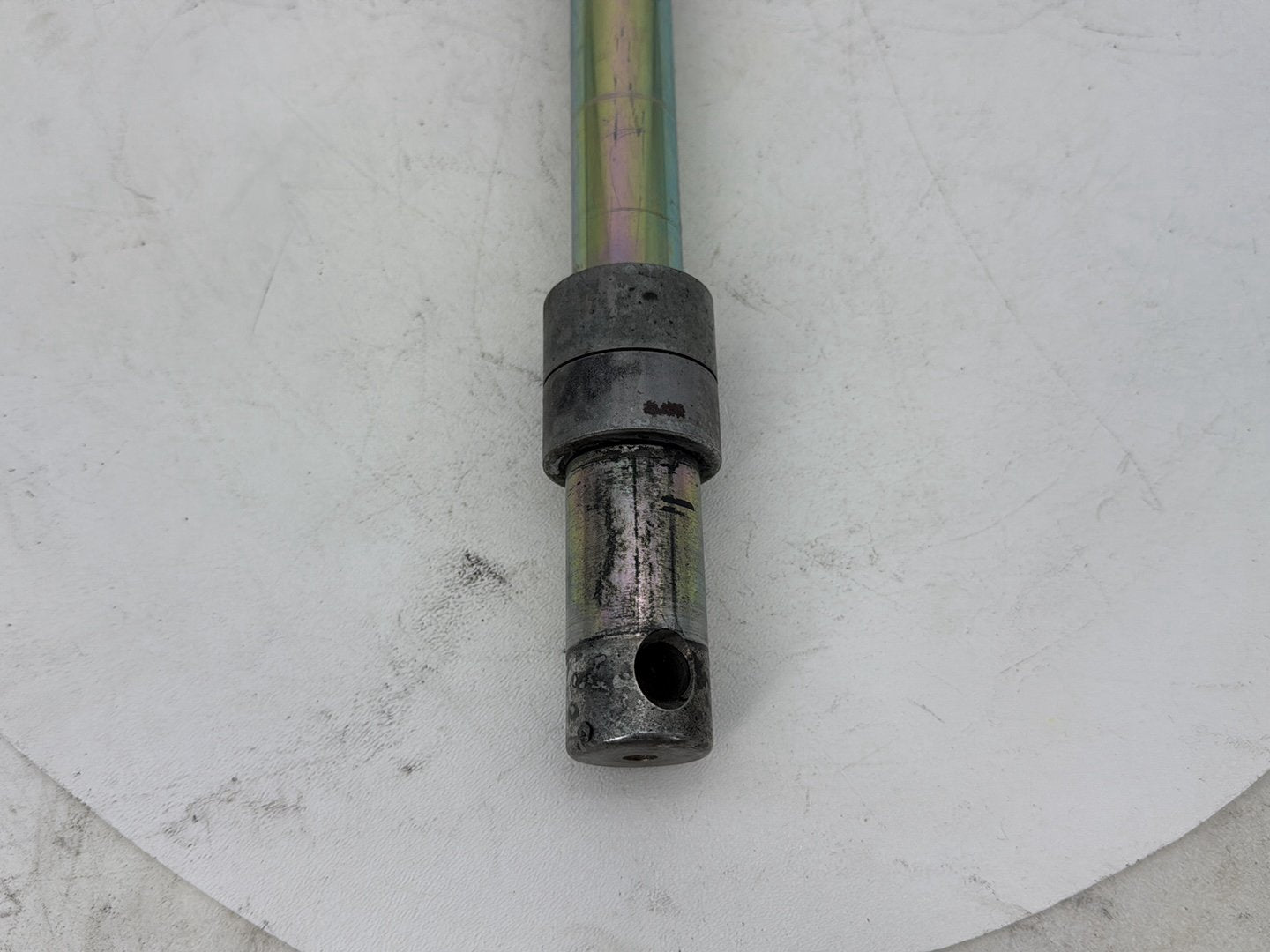 2006 Harley Dyna Super Glide Custom FXDCI OEM Front Wheel Axle Bolt Shaft