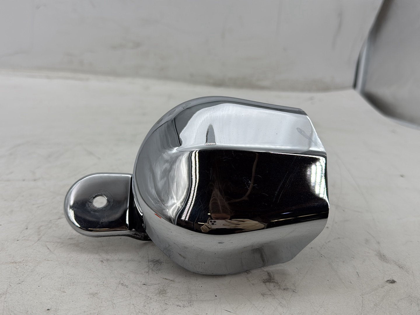 2002 Harley Heritage Softail Classic FLSTC OEM Horn Signal Klaxon Chrome Cover