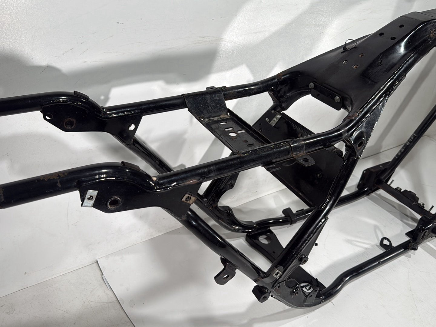 1996 Harley Electra Glide Touring FLHT OEM Body Main Frame Chassis SLVG