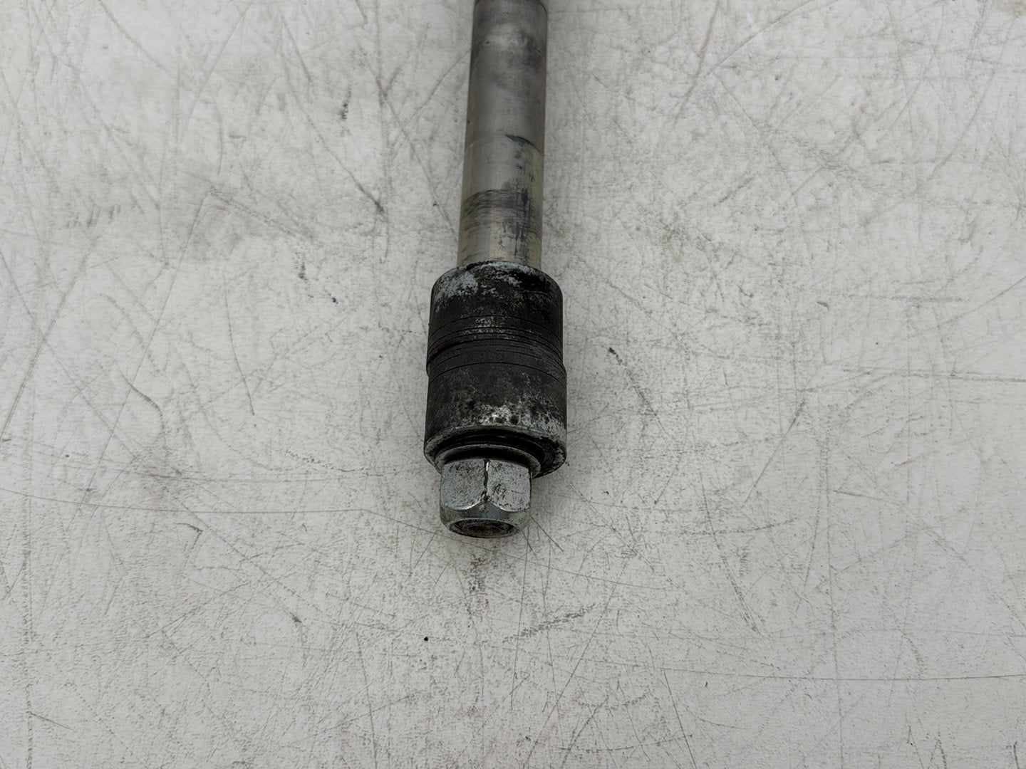 2008 Harley Dyna FXDL Low Rider Anniversary OEM Front Wheel Axle Bolt Shaft
