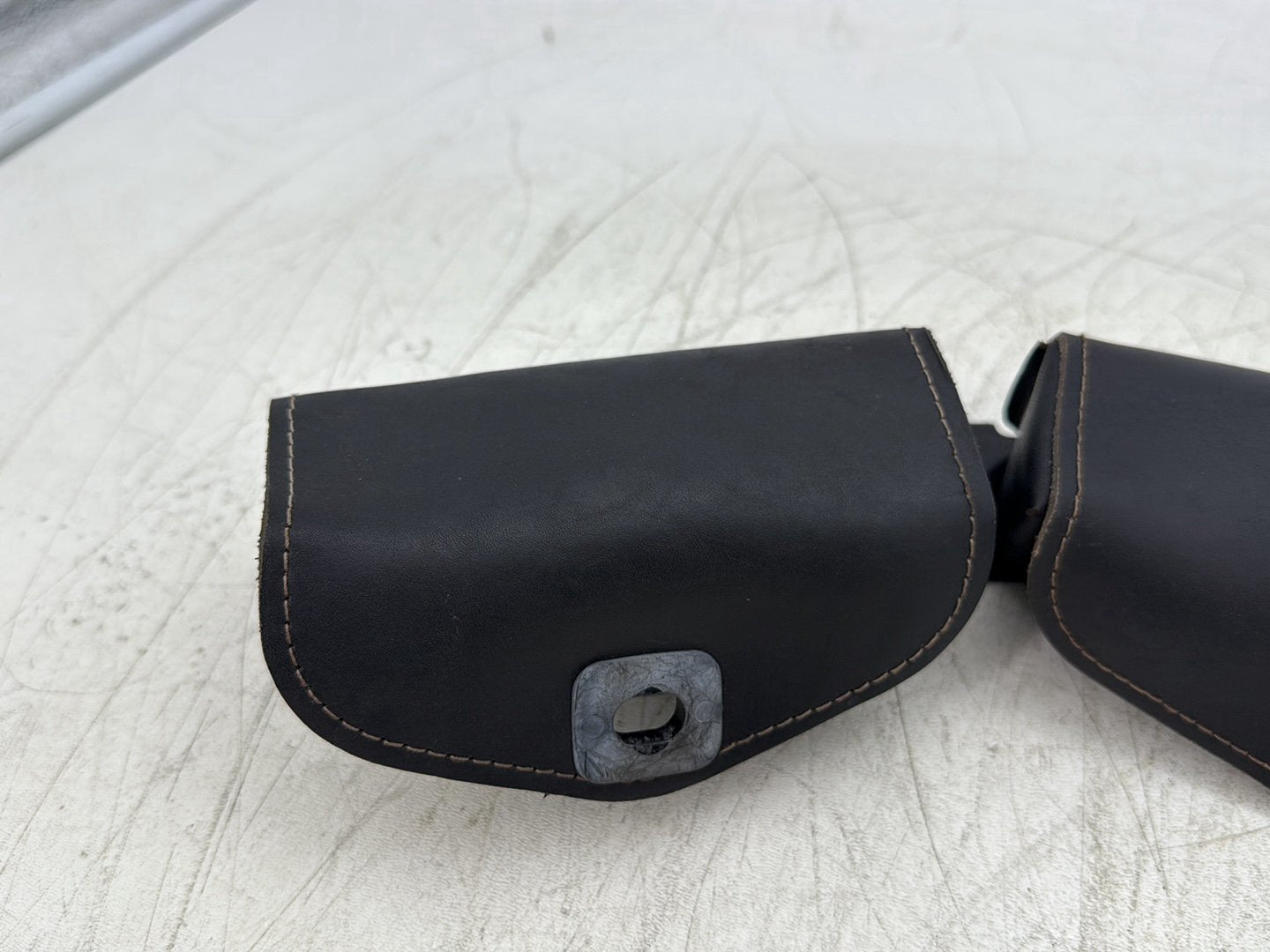 1998 Harley Touring FLHTCUI Electra Glide Ultra OEM Front Onboard Tool Bag Leather Storage