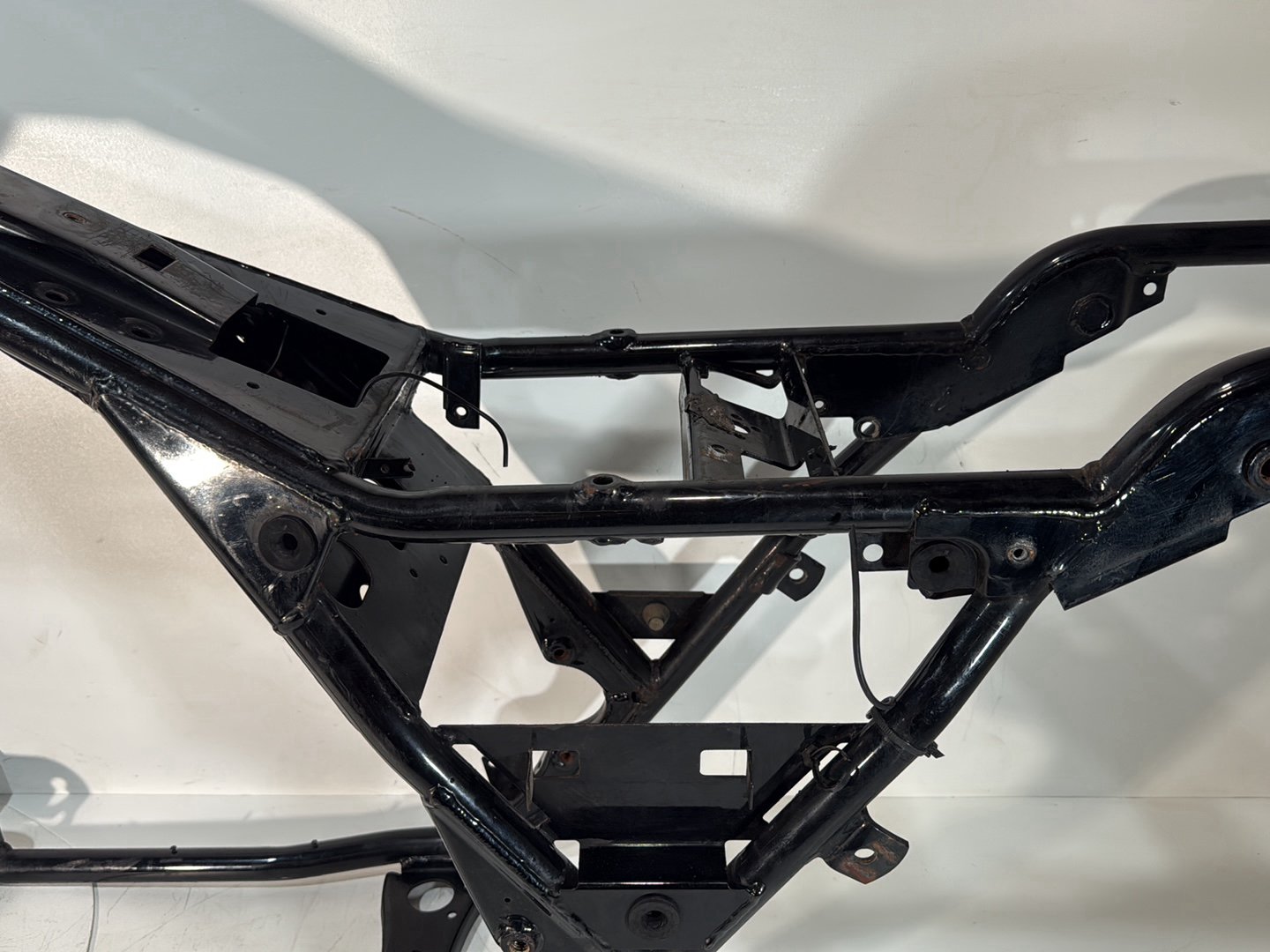 2007 - 2012 Harley-Davidson Touring Street Glide Body Main Frame Chassis CLN CLR 47900-07BHP