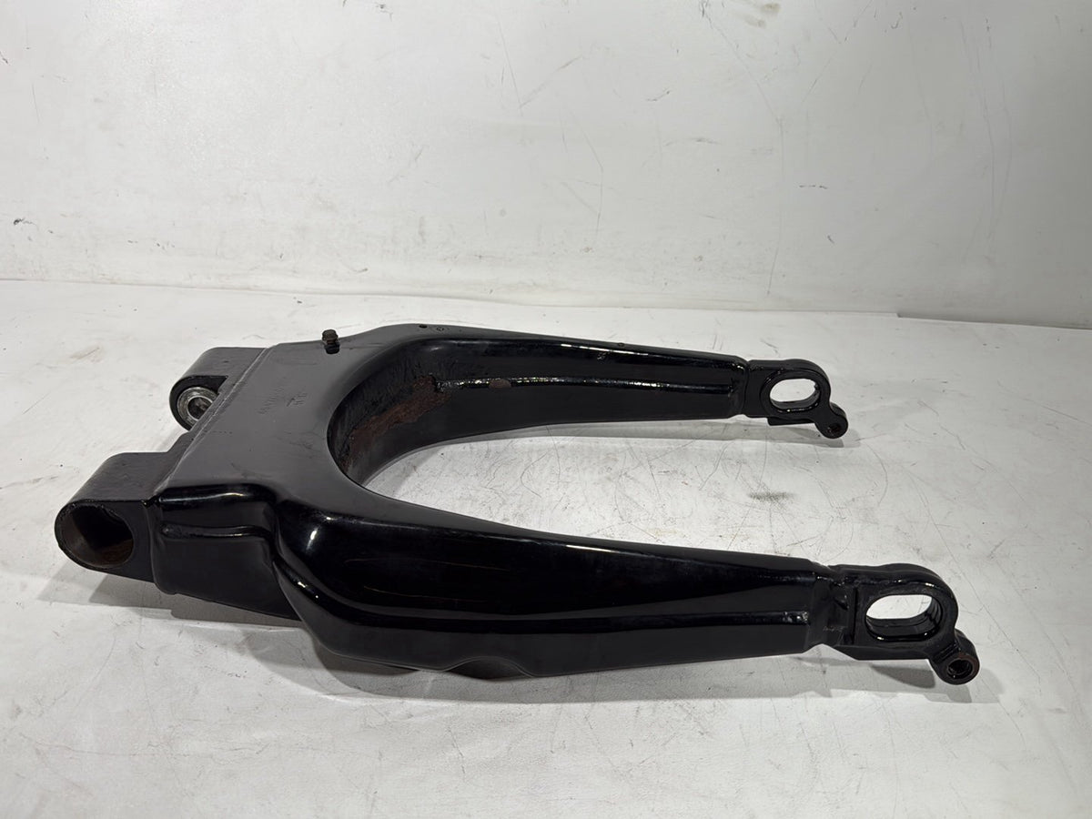 2013 Harley Electra Glide Touring Ultra FLHTCUI OEM Rear Fork Swingarm Swing Arm