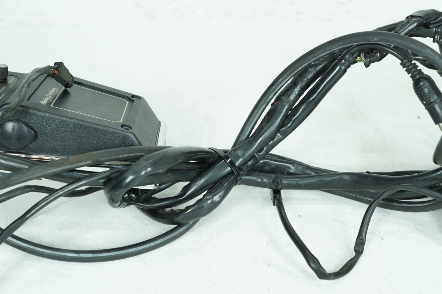 1984 - 1998 Harley-Davidson Touring Electra Glide Ultra Fuel Gas Tank Dash Console NOKey  	61282-03