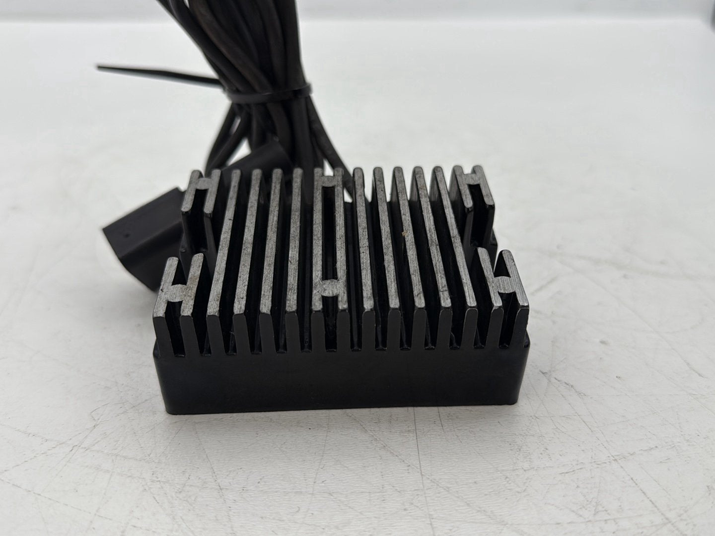 2002 Harley Dyna FXD Super Glide OEM Voltage Regulator Rectifier