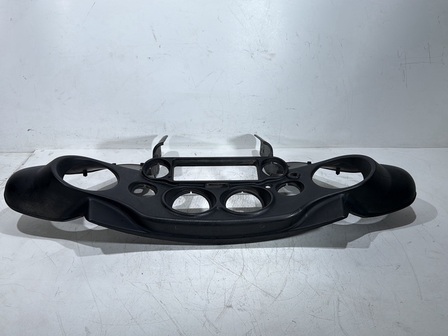 2006 Harley Touring FLHTCI Electra Glide Classic OEM Front Inner Batwing Fairing Cover