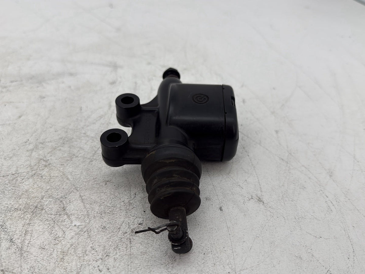 2018 Harley Electra Glide Touring Ultra OEM Rear Brake Master Cylinder Reservoir