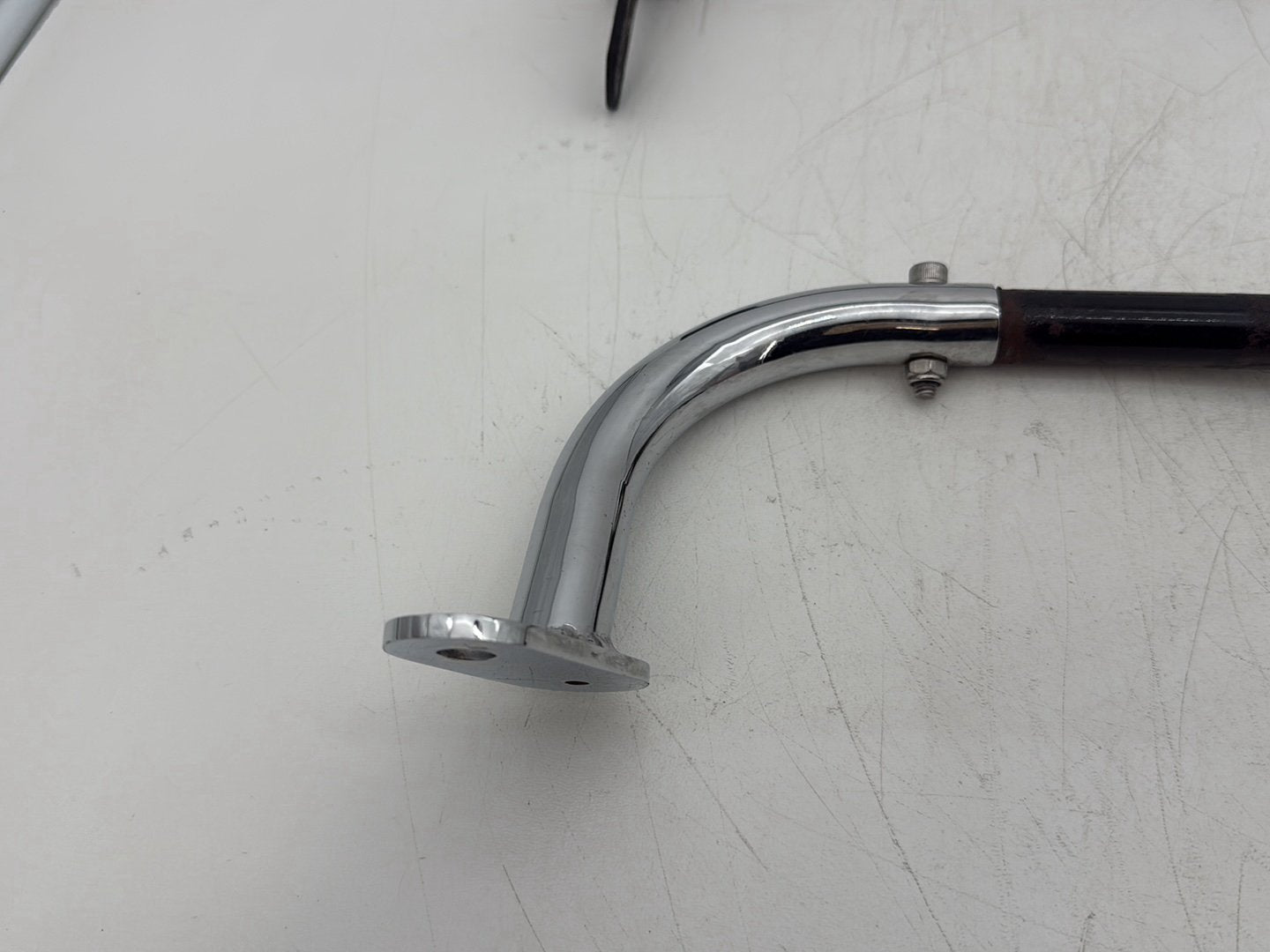 2007 Harley Touring FLHTCU Electra Glide Ultra OEM Rear Left Right Saddlebag Guard Rails Bar