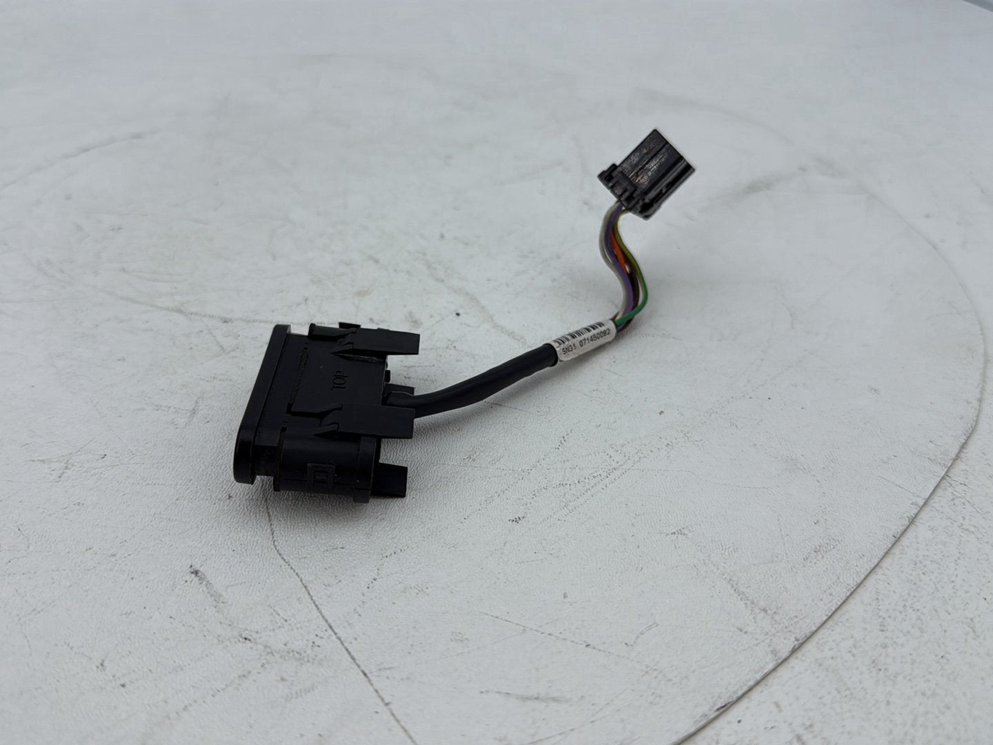 2007 - 2012 Harley-Davidson Touring Electra Glide Ultra Dash Indicator Lamp Wire Plug In 68789-96A