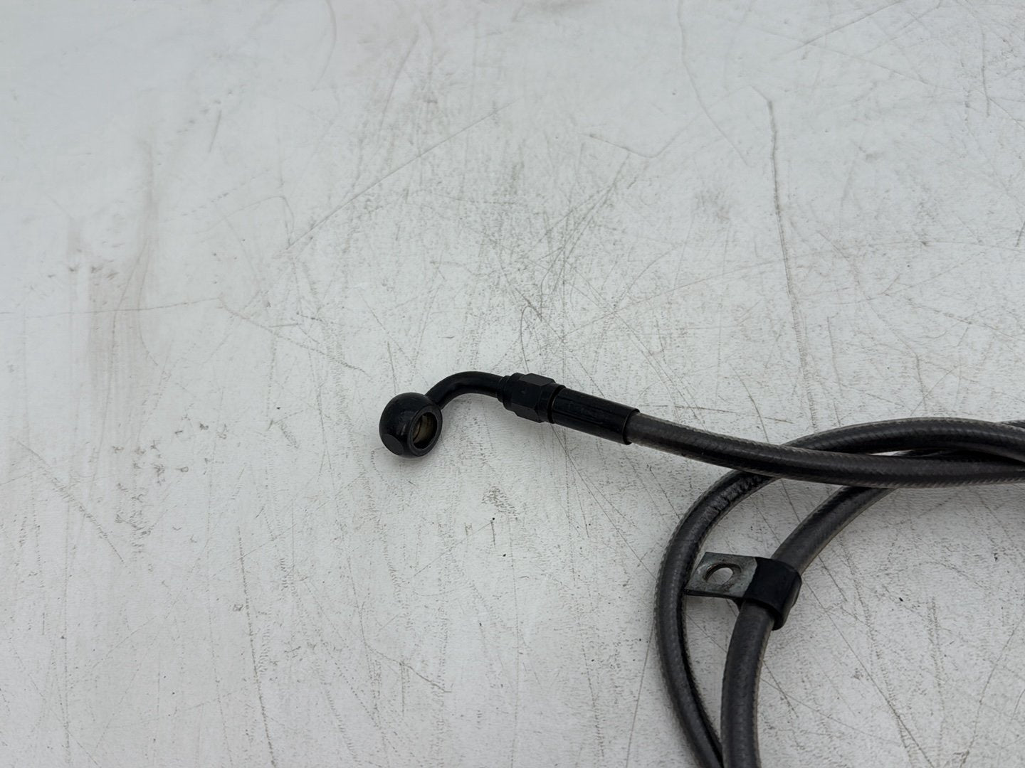 2005 Harley Dyna FXDWG Wide Glide OEM Front Brake Hose Line Pipe