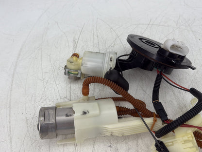 2016 Harley Road King Touring FLHR OEM Gas Gasoline Fuel Petrol Pump Sending