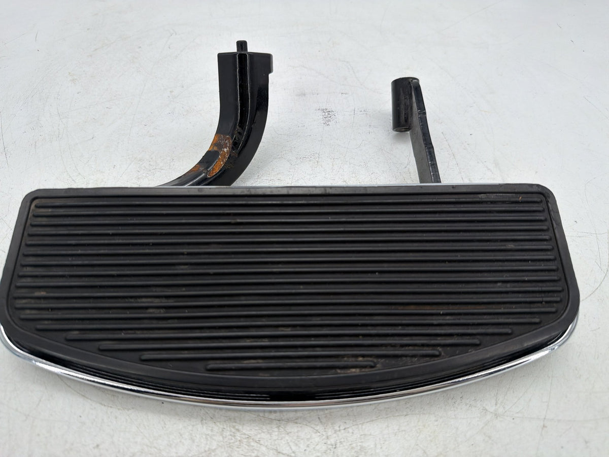 2010 Harley Electra Glide Touring Ultra OEM Right Driver 1 Floorboard Foot Rest