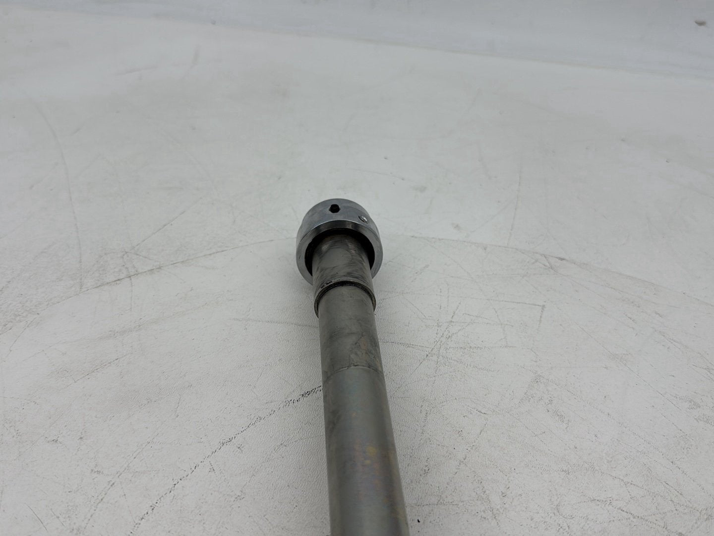 2007 - 2012 Harley-Davidson Touring Electra Glide Ultra Front Wheel Axle Bolt Shaft 41547-07A