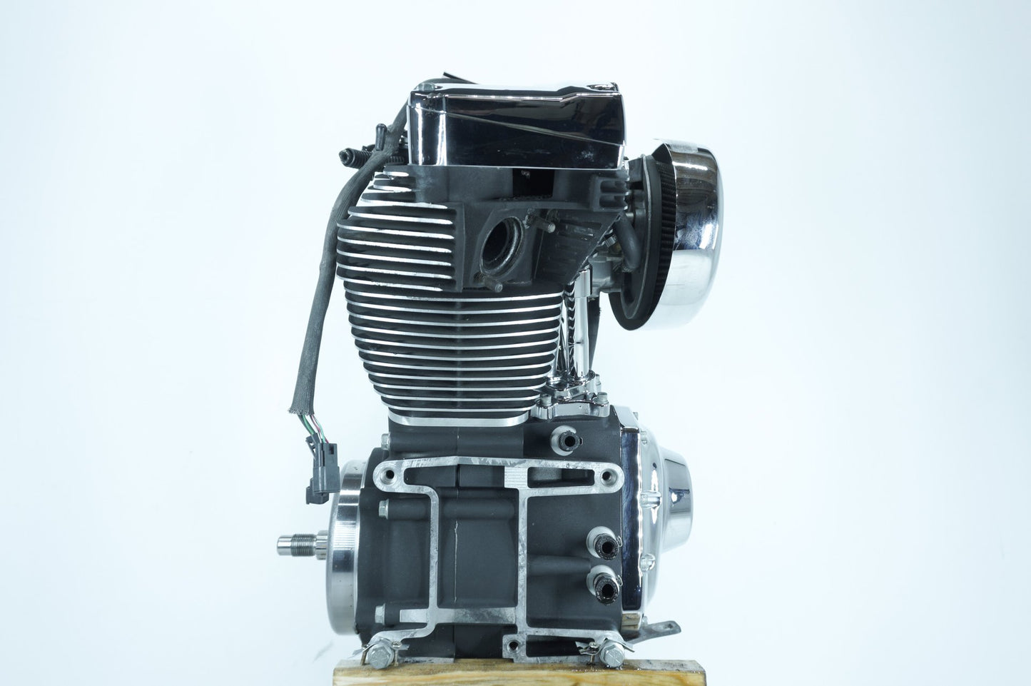 1999 - 2006 Harley-Davidson Dyna Wide Glide CARB Twin Cam 88 Engine Motor  	16165-00
