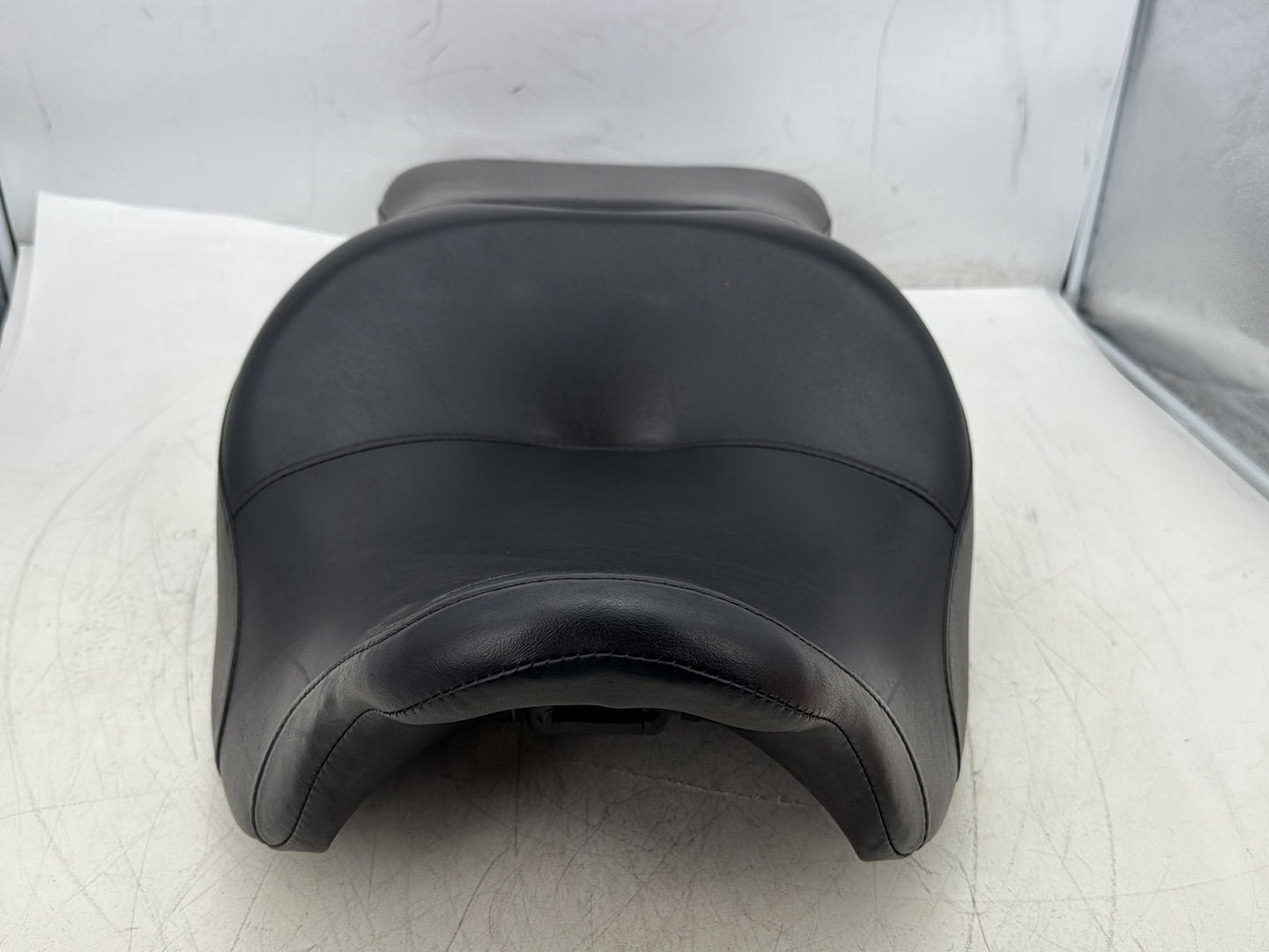 2012 Harley Street Glide Touring FLHX OEM Passenger Rider Driver Seat Saddle