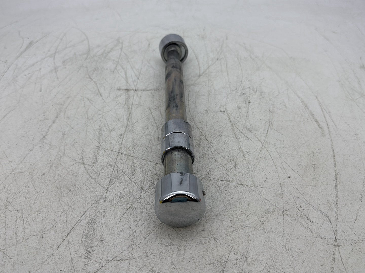 2007 Harley Electra Glide Touring Ultra FLHTCUI OEM Front Wheel Axle Bolt Shaft