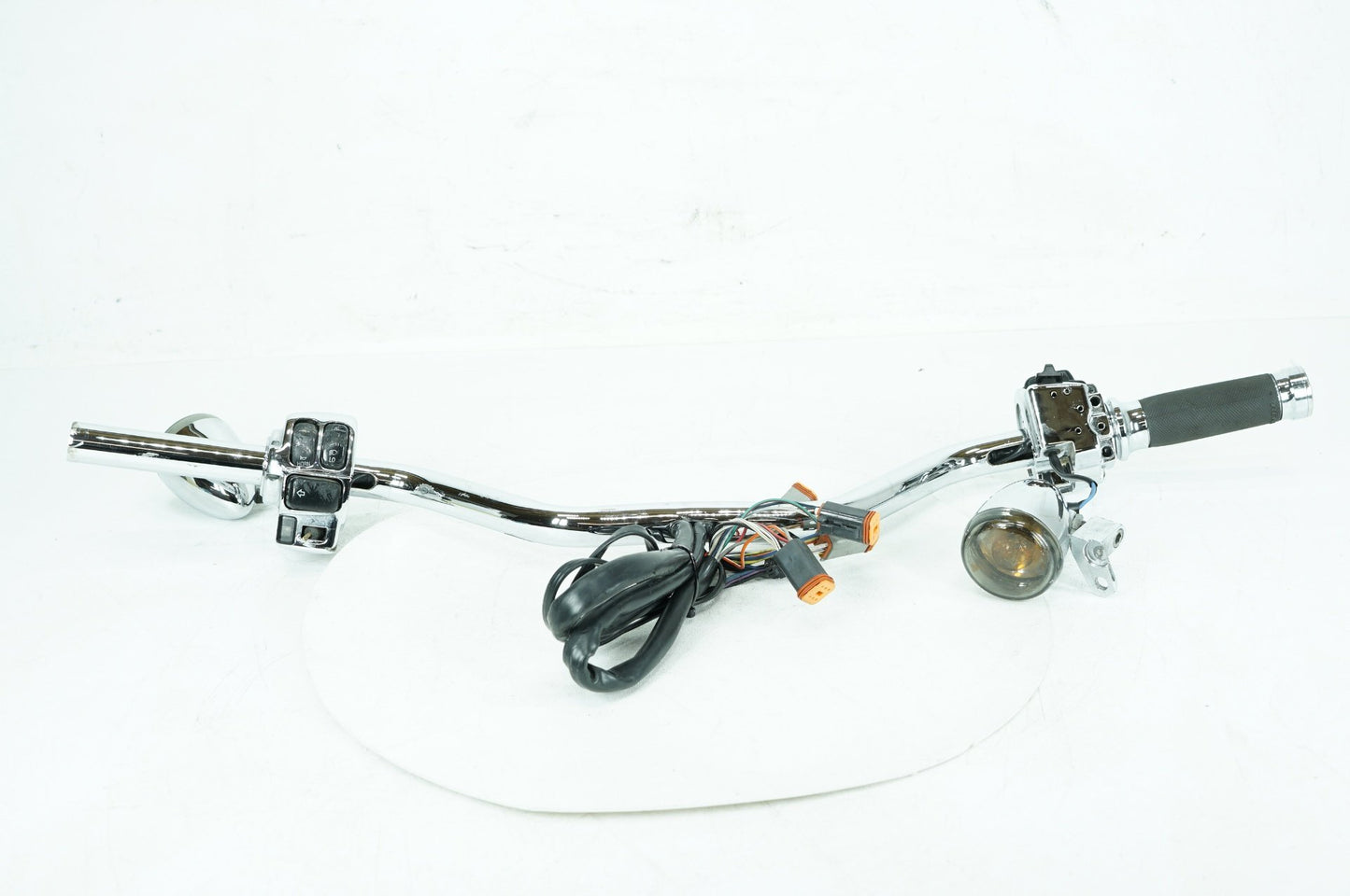 2000 - 2006 Harley-Davidson Touring CVO Screamin Eagle Road King Handlebars Left Right Switches Controls 55982-03