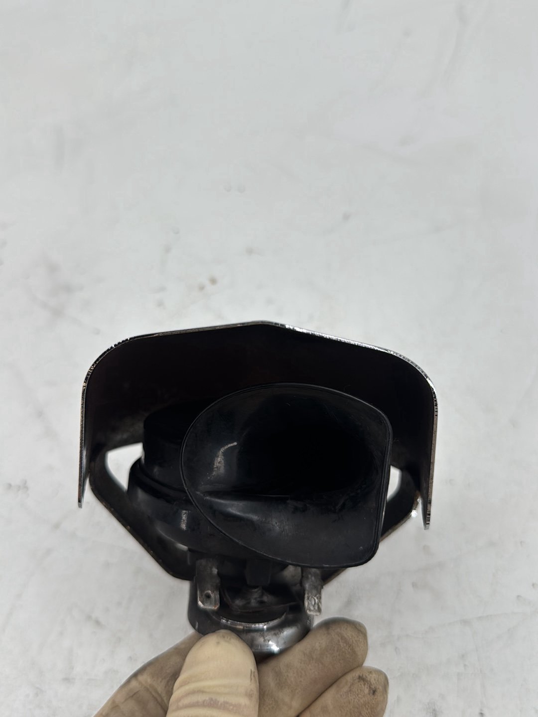 1997 Harley Road King Touring Police FLHPI OEM Horn Signal Klaxon Chrome Cover