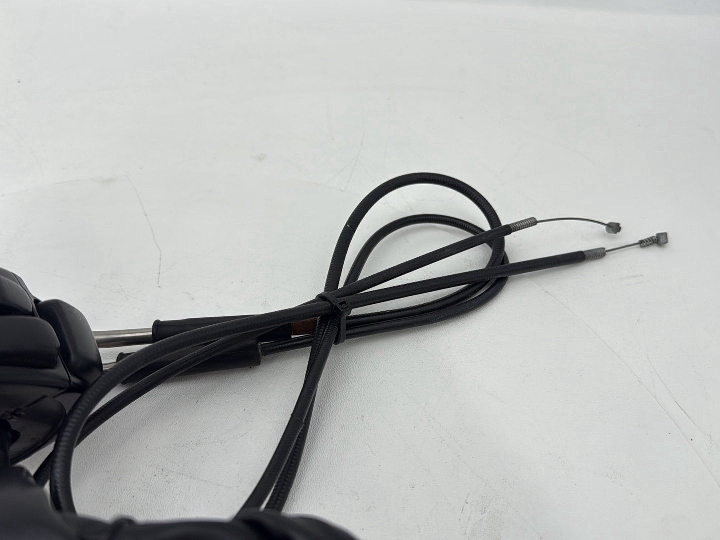 Harley-Davidson Misc  Right Engine Start Kill Switches Controls 71684-06