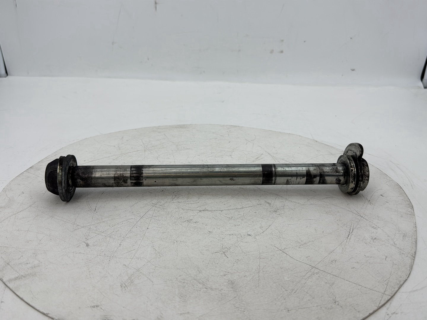 2007 - 2016 Harley-Davidson Touring Electra Glide Ultra Rear Wheel Axle Bolt Shaft
